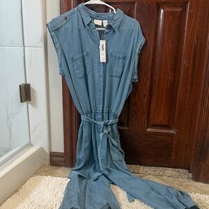 Chicos Sleeveless Chambrays Jump suit